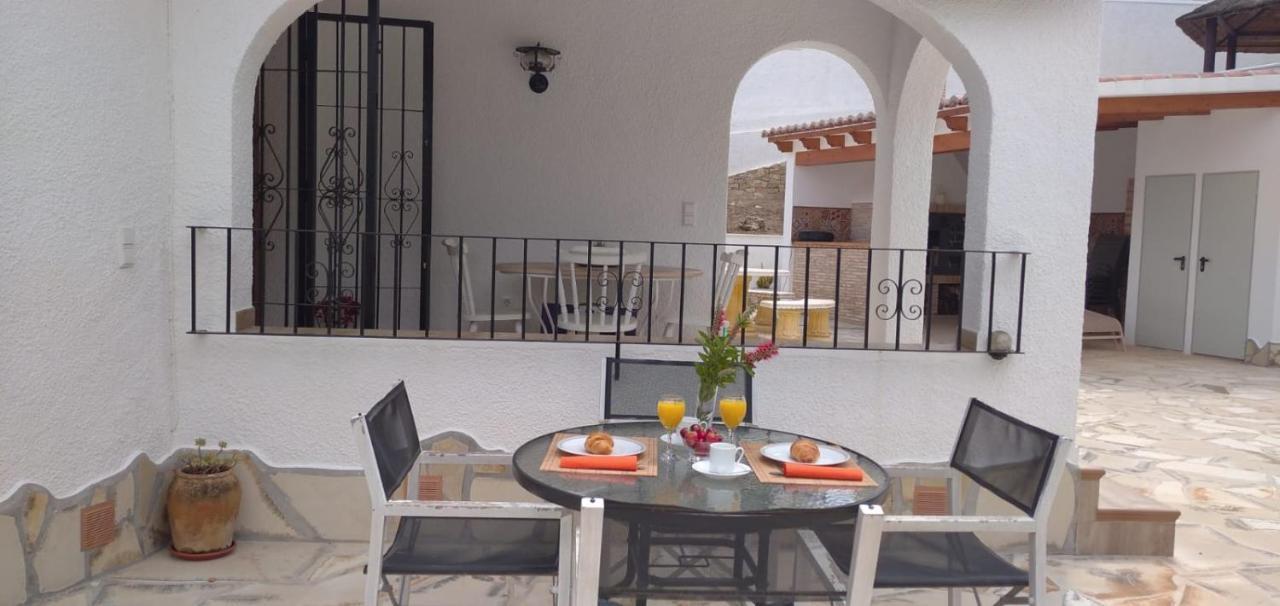 Villa Alhambra - Dale A Tu Familia Las Vacaciones Y El Descanso Que Se Merecen Calp Extérieur photo